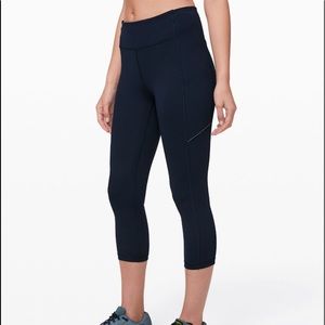 Lululemon Speed up crop 21”